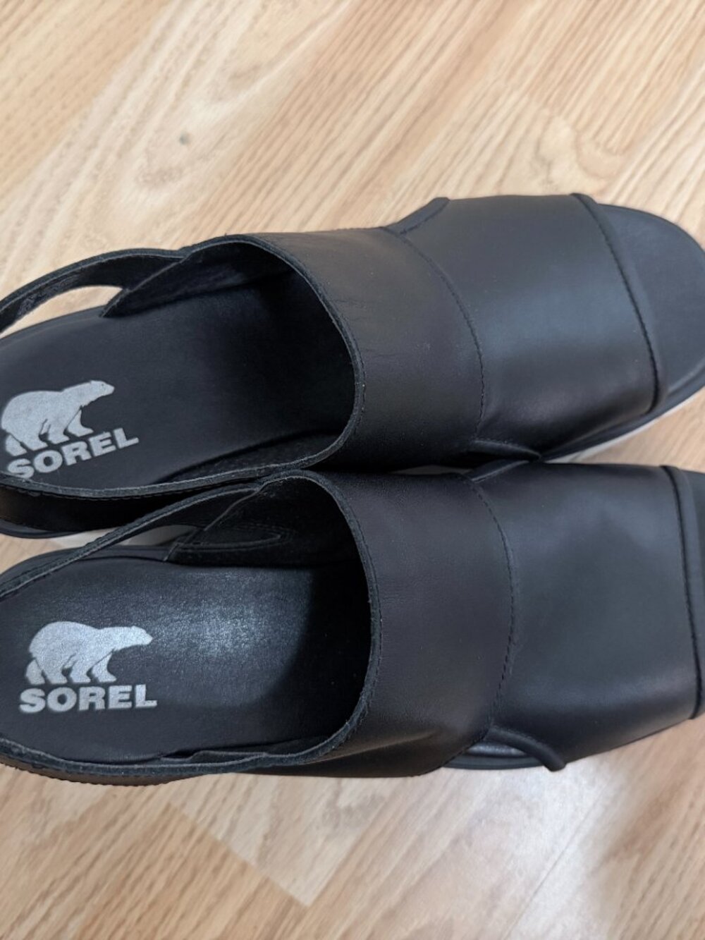 Sorel platform sandals in black, size 9.5 - Picture 6 of 8